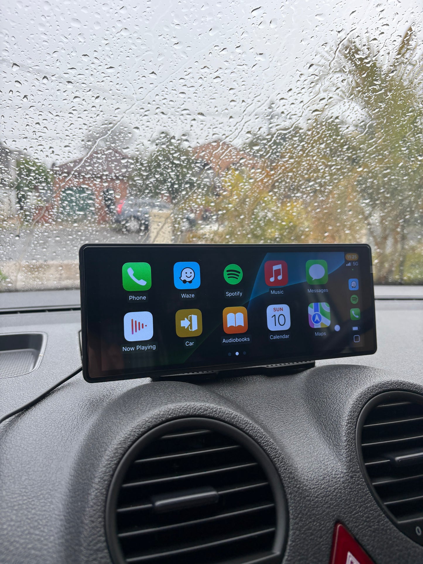 Universal Portable Carplay - Wireless, touchscreen, Apple / Android