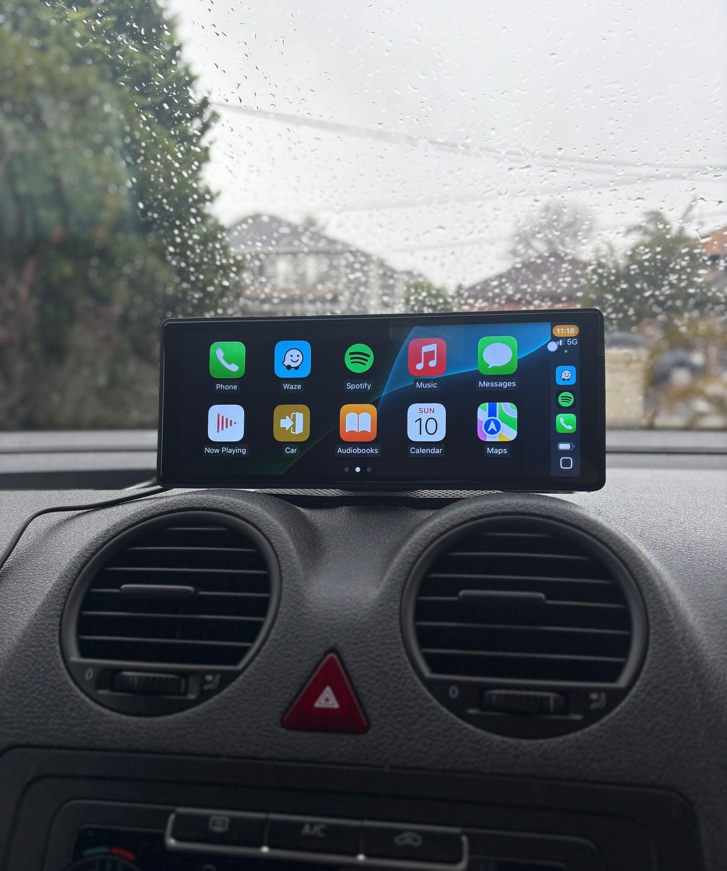 Universal Portable Carplay - Wireless, touchscreen, Apple / Android